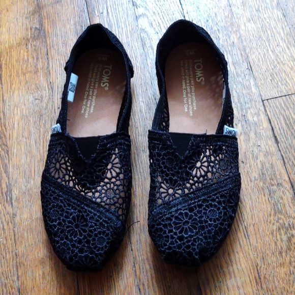 COPY - Girls Toms - Picture 2 of 7